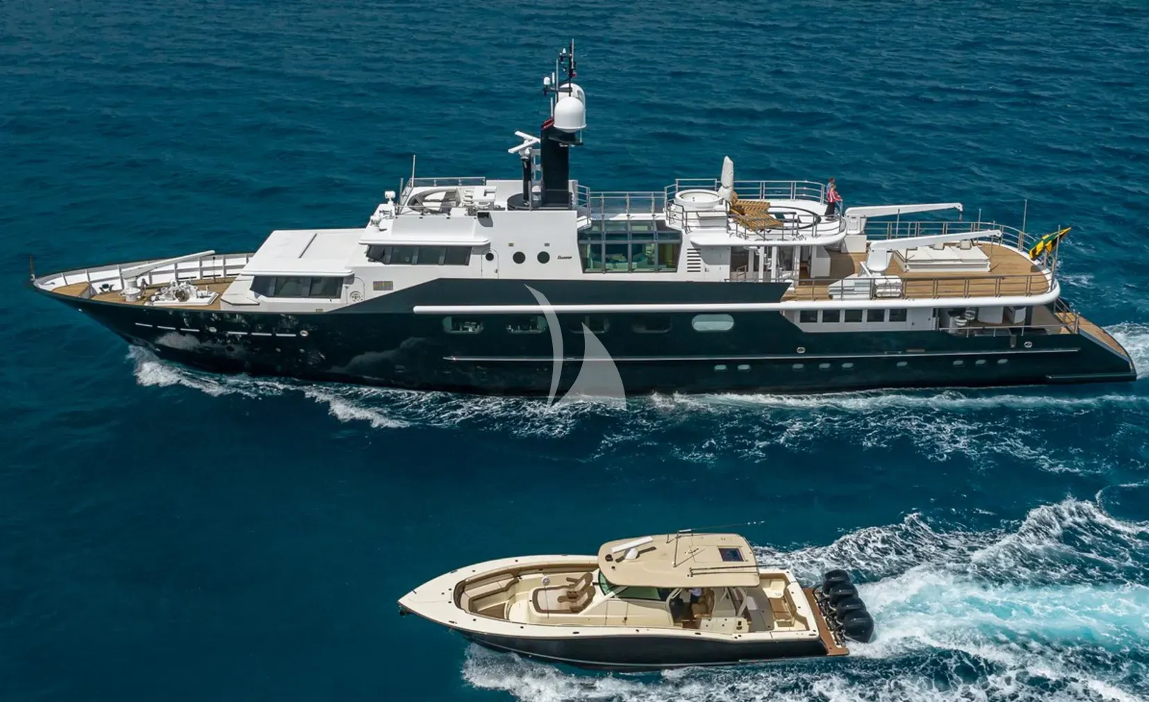 Luxury Crewed Motor Yacht HIGHLANDER photo 3
