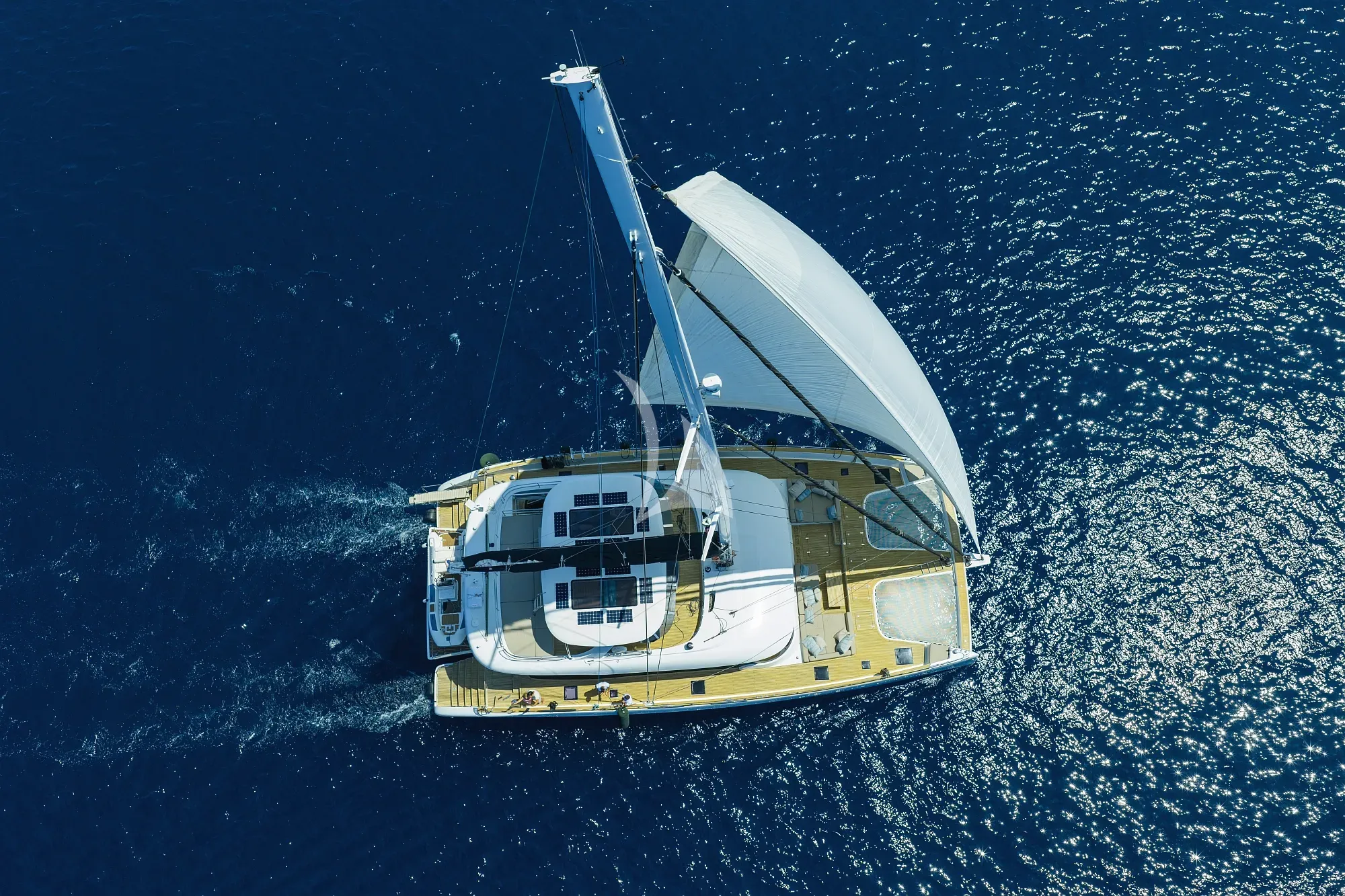 Luxury Crewed Catamaran HONEYBIRD photo 3