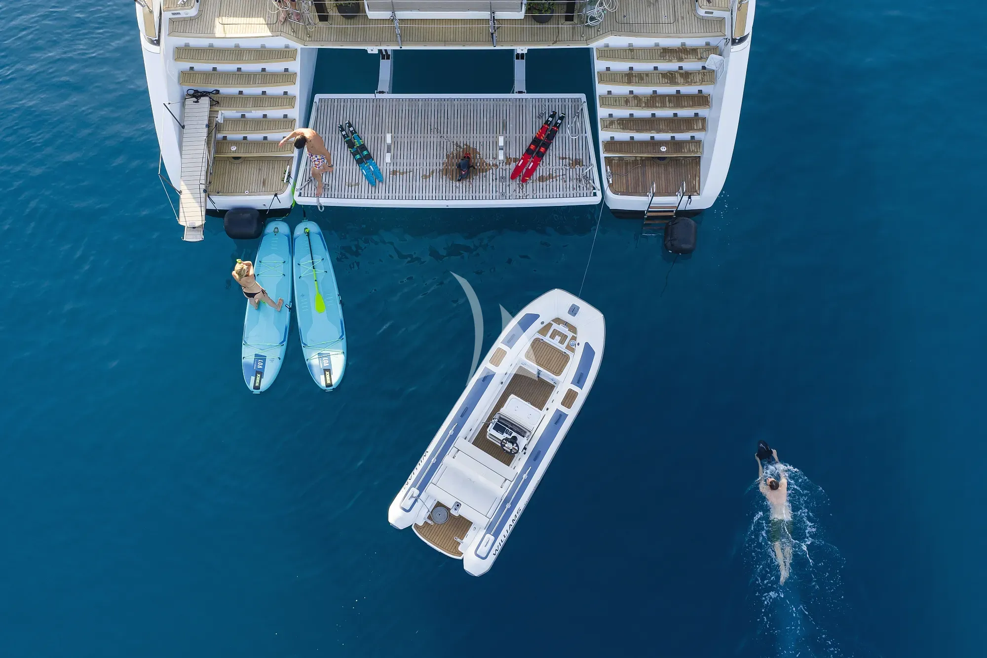 Luxury Crewed Catamaran HONEYBIRD photo 6