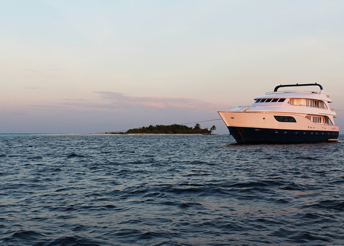 Luxury Crewed Motor Yacht HONORS LEGACY photo 5