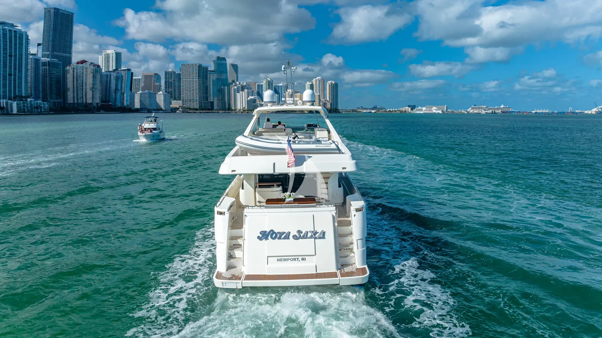 Crewed Motor Yacht HOYA SAXA photo 6