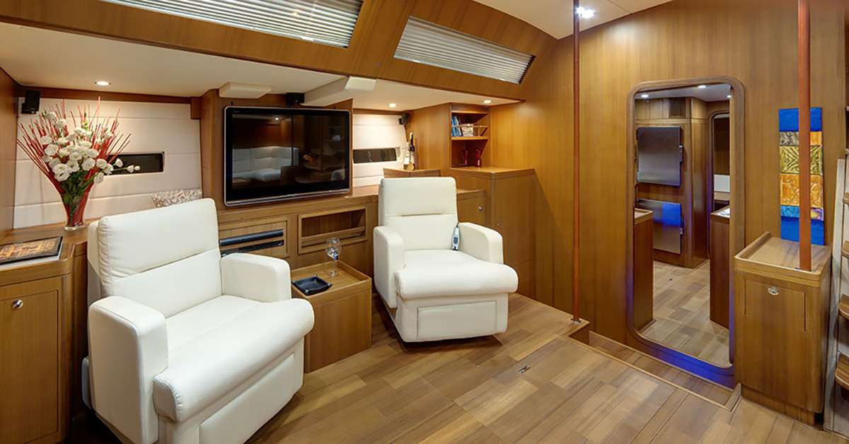 Luxury Crewed Sailing Yacht HUAYRA photo 6