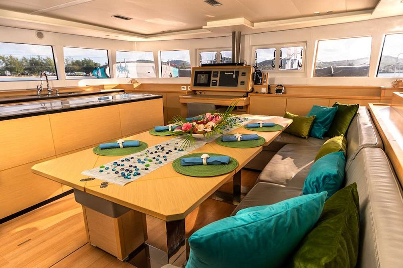 Luxury Crewed Catamaran HUNTRESS photo 6