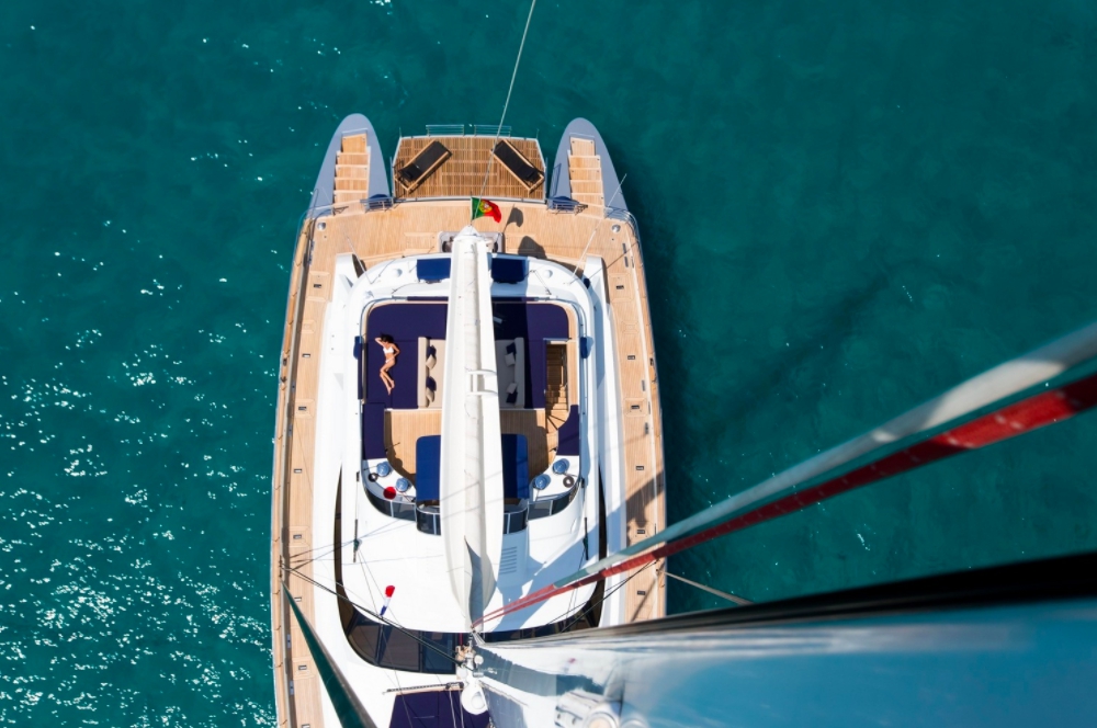 Luxury Crewed Catamaran HUTIANE photo 3