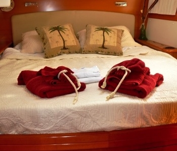 Crewed Catamaran HYPNAUTIC photo 3