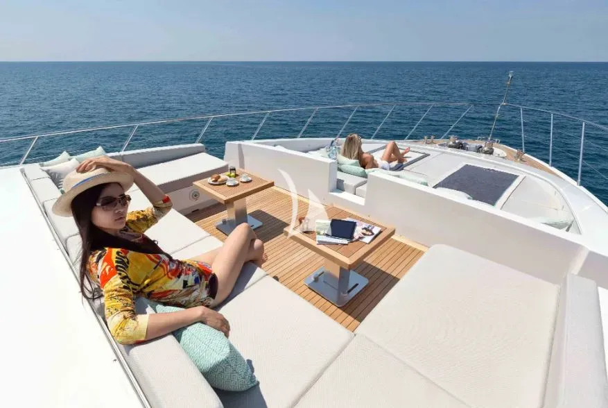 Luxury Crewed Motor Yacht IARY photo 5