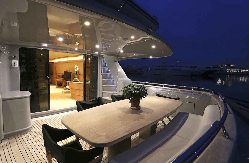 Luxury Crewed Motor Yacht IF photo 5