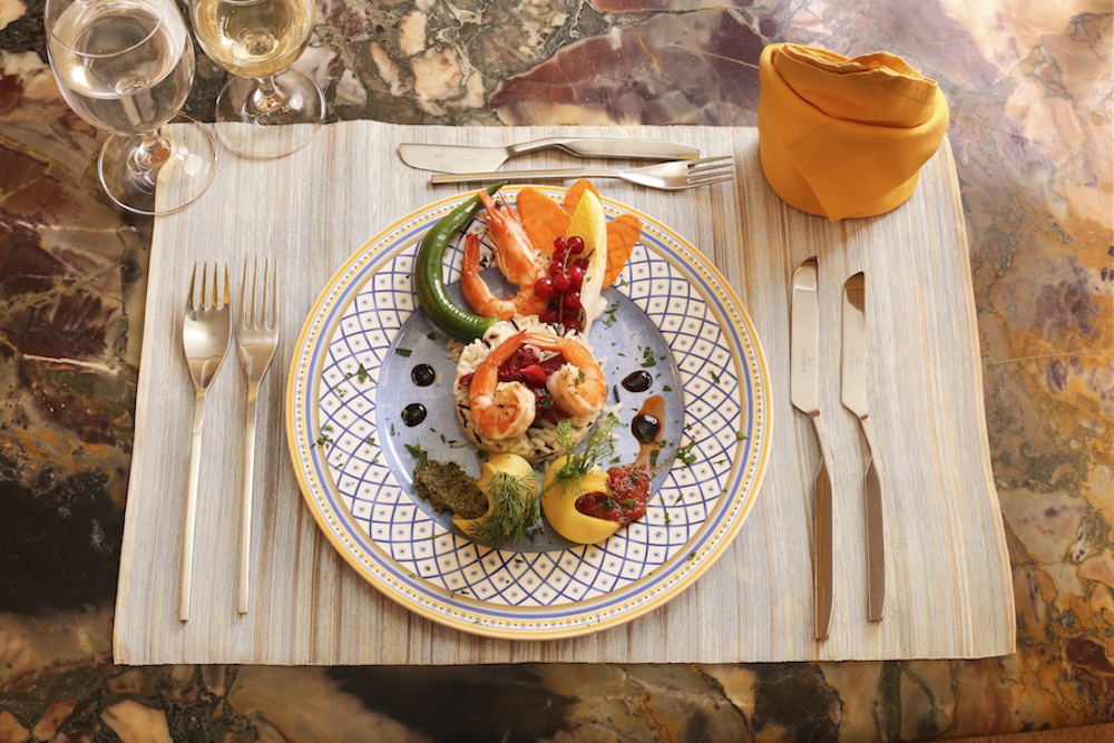 Luxury Crewed Motor Yacht IF photo 8