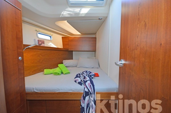 Bareboat Sailing Yacht IKTINOS photo 4