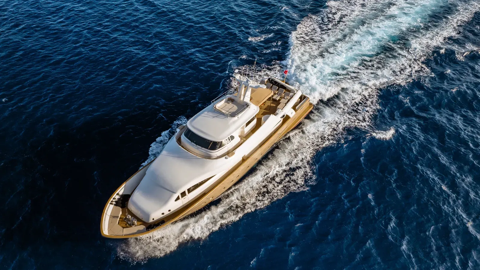 Luxury Crewed Motor Yacht IMAGINE photo 3