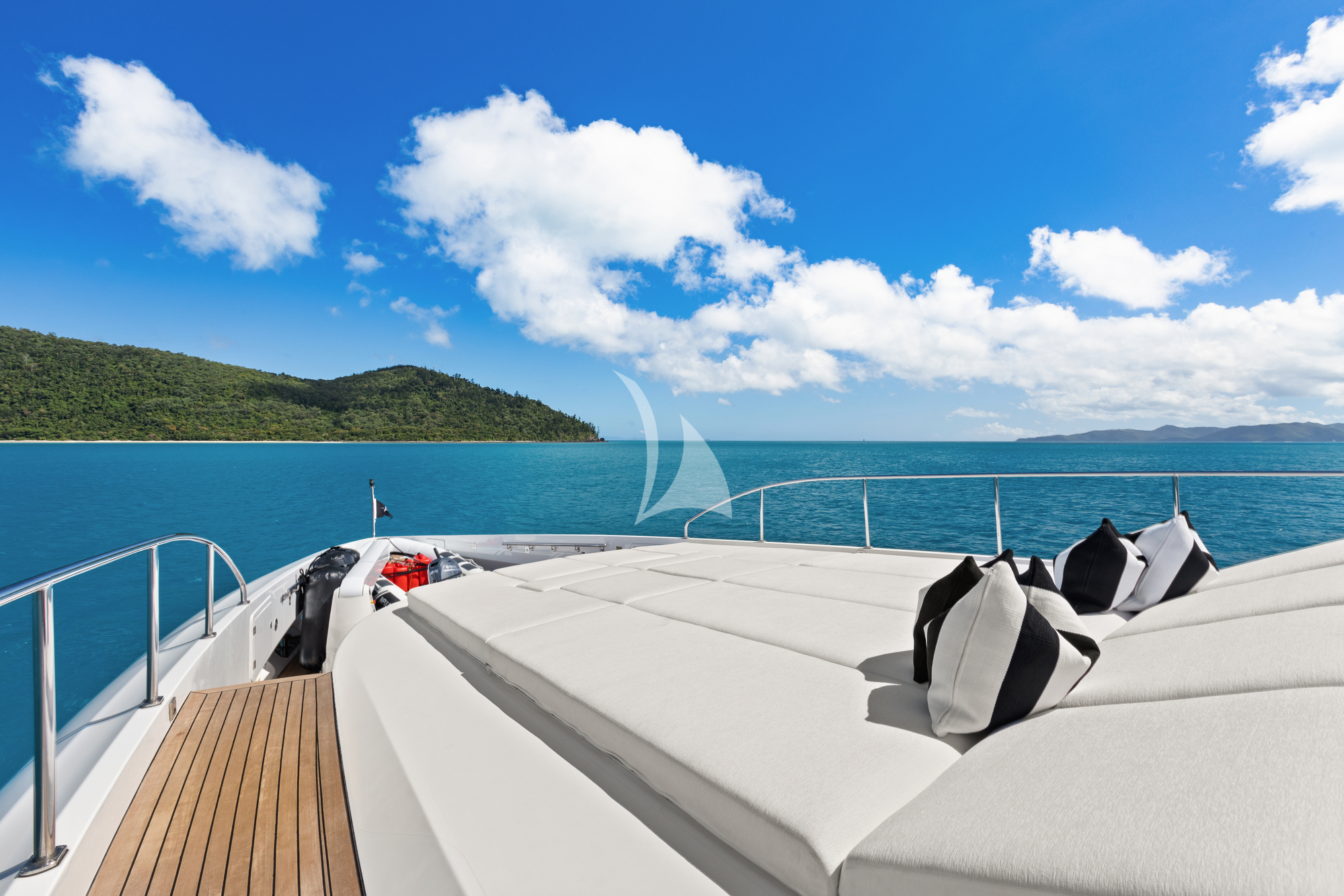 Luxury Motor Yacht IMPULSIVE photo 7