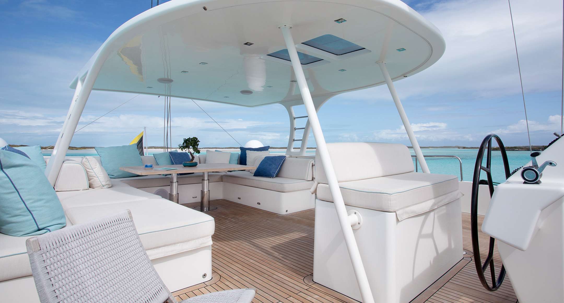 Luxury Crewed Catamaran INDABLUE photo 5