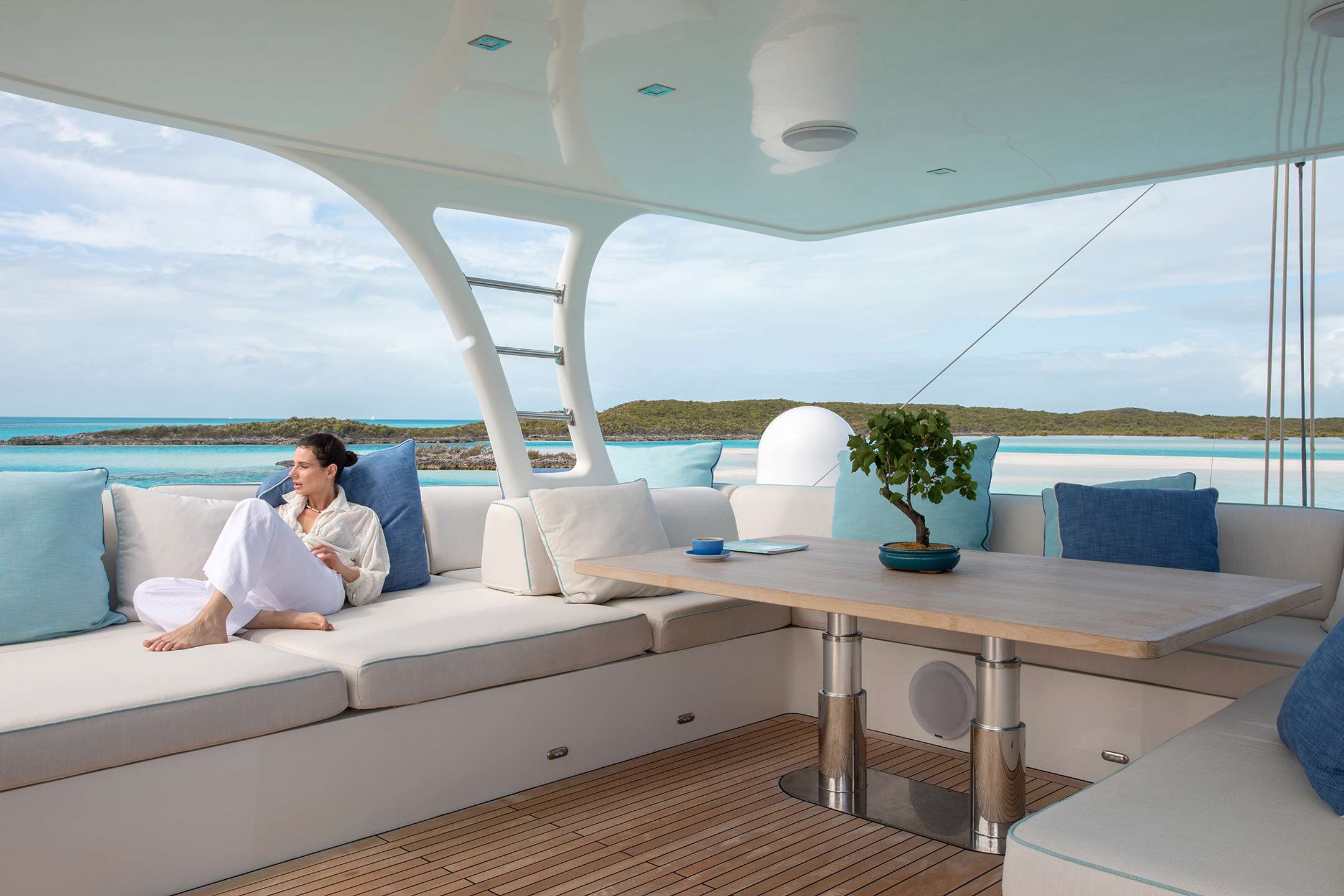 Luxury Crewed Catamaran INDABLUE photo 6