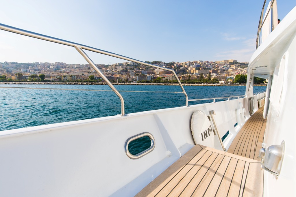 Crewed Motor Yacht INDIA photo 5