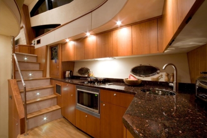 Crewed Motor Yacht INDIGO SUN photo 6