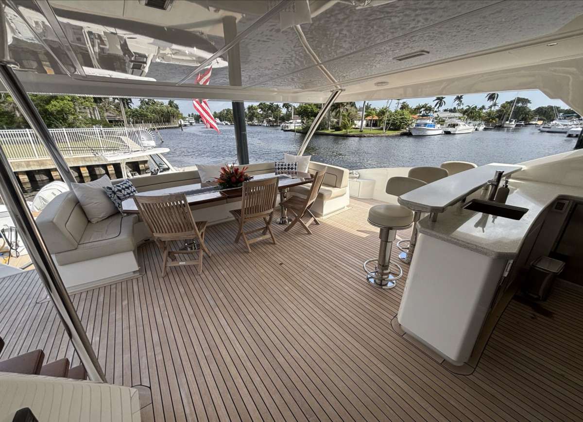 Crewed Motor Yacht INDIGO photo 4