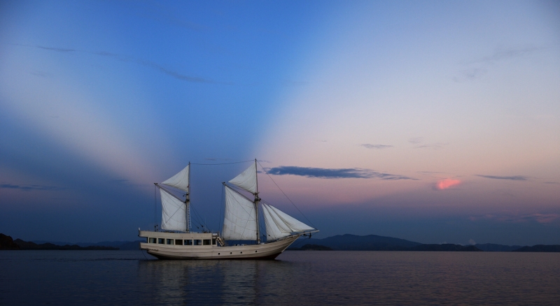 Luxury Crewed Sailing Yacht Indonesian Honeymoon Cruise