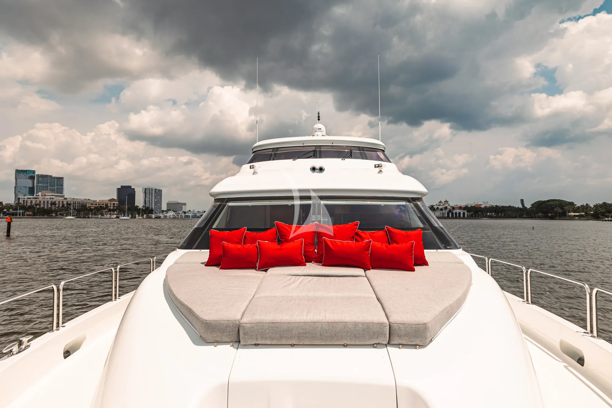 Luxury Crewed Motor Yacht INDY photo 5