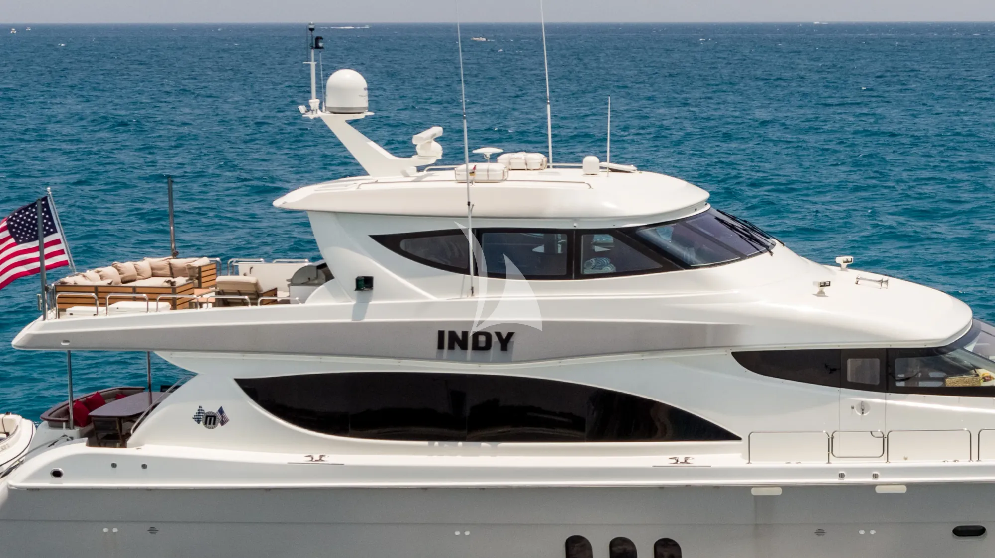 Luxury Crewed Motor Yacht INDY photo 6