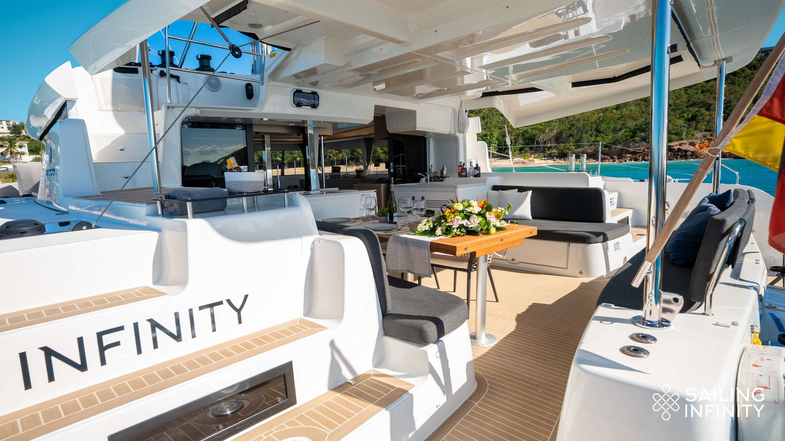 Crewed Catamaran INFINITY photo 7