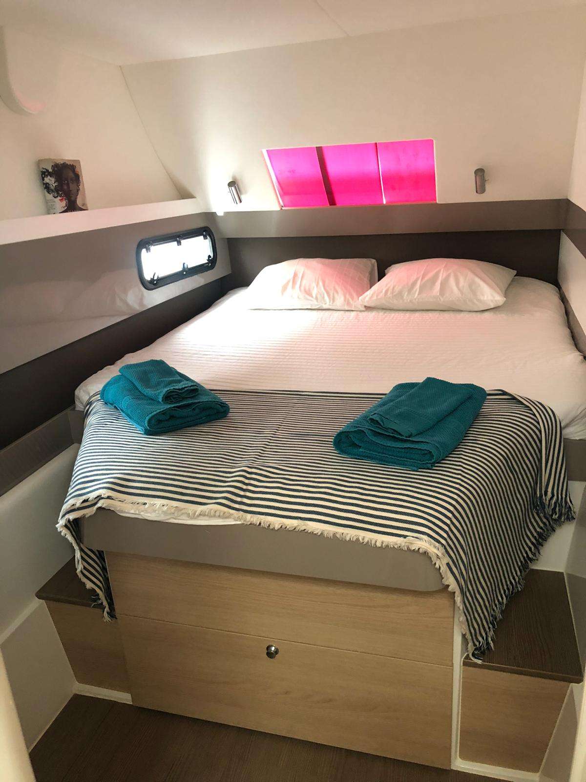 Crewed Catamaran INTREPIDO photo 8