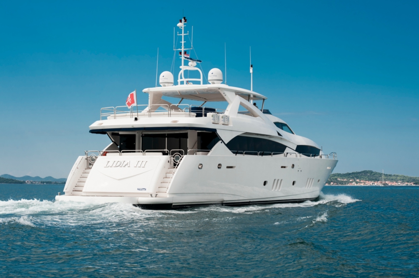 Luxury Crewed Motor Yacht IRA photo 3