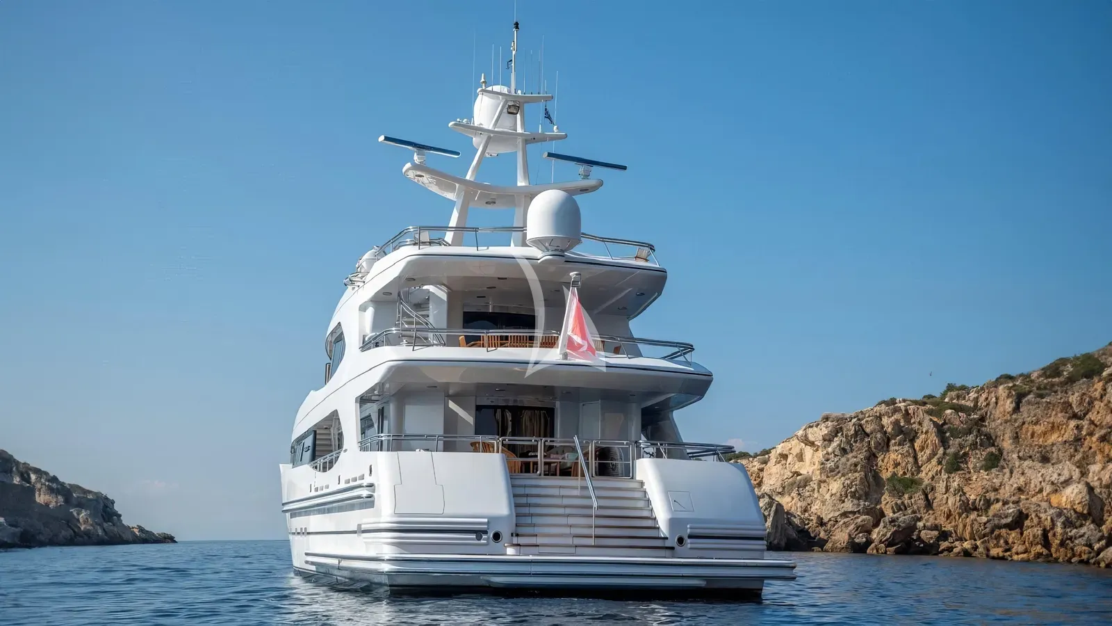 Luxury Crewed Motor Yacht IRAVATI photo 4