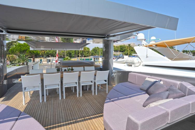 Luxury Crewed Motor Yacht IROCK photo 3