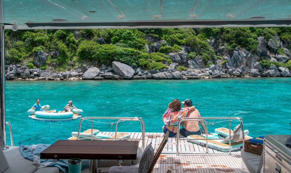 Crewed Catamaran ISLAND HOPPIN 55 photo 6