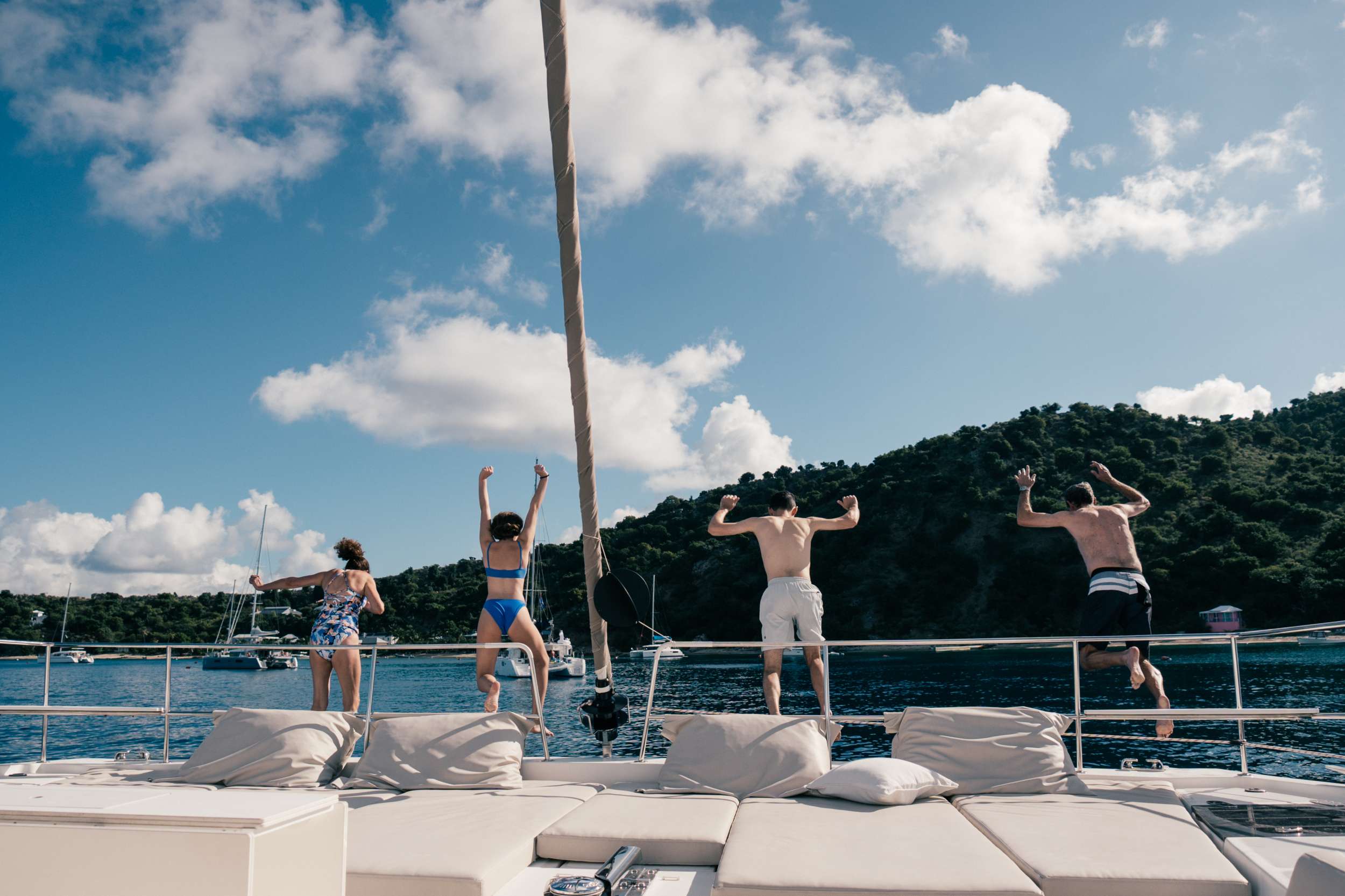 Crewed Catamaran ISLAND KISSES photo 6