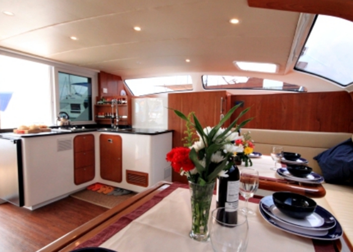 Bareboat Catamaran Island Spirit 38 (2015) photo 3