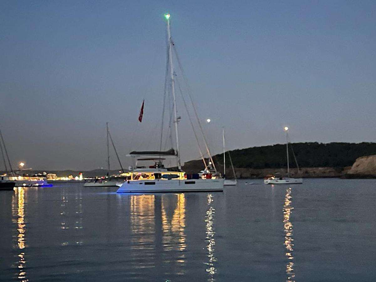 Crewed Catamaran ISLAS CHAFARINAS photo 7