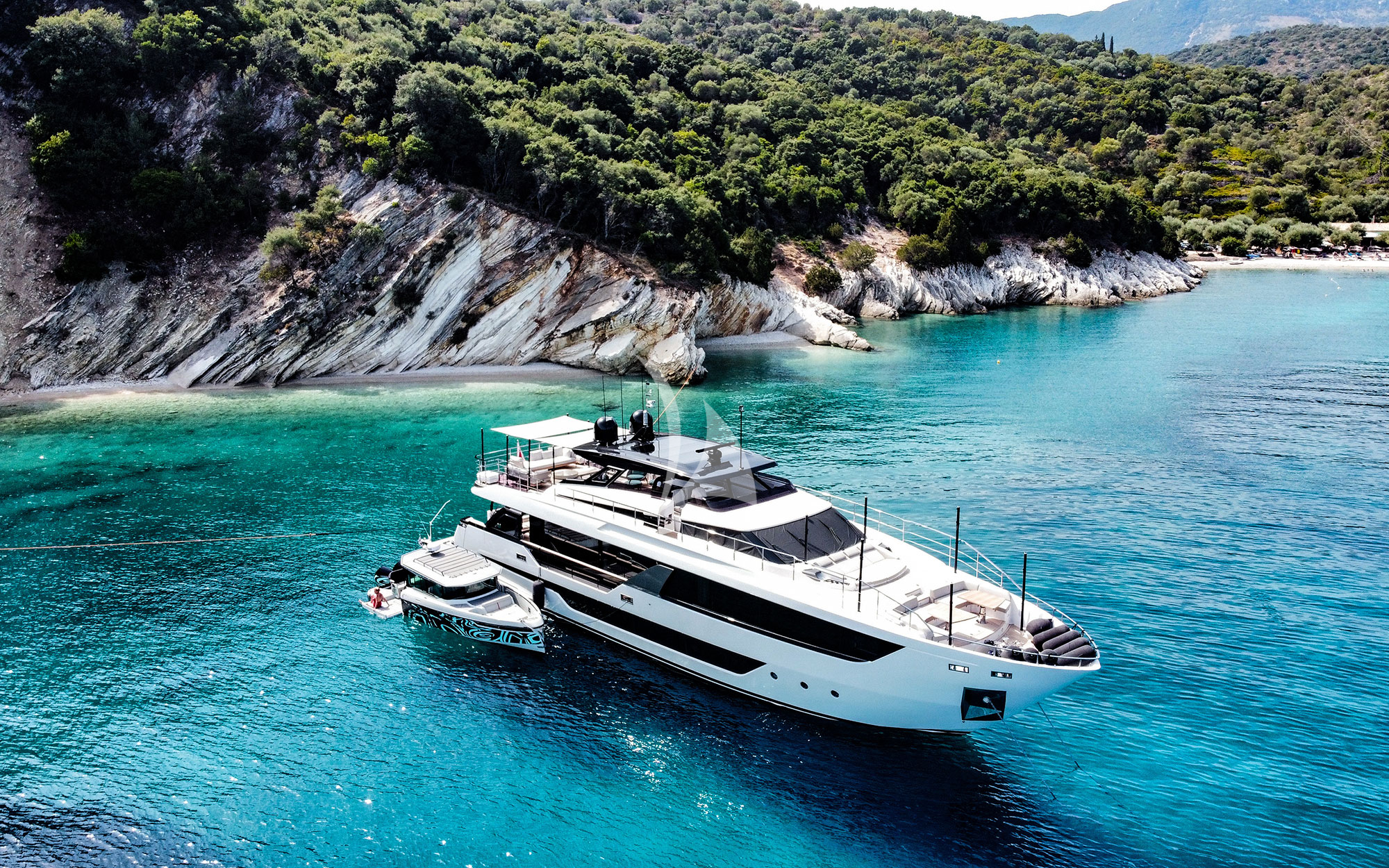 Luxury Crewed Motor Yacht ISOTTA photo 3