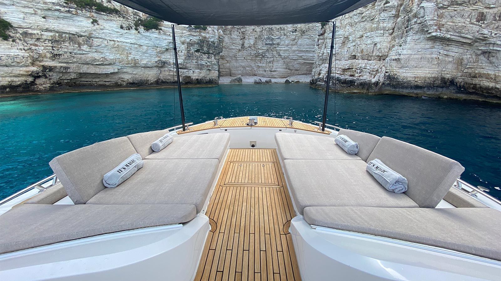 Crewed Motor Yacht IT`S MAGIC photo 7