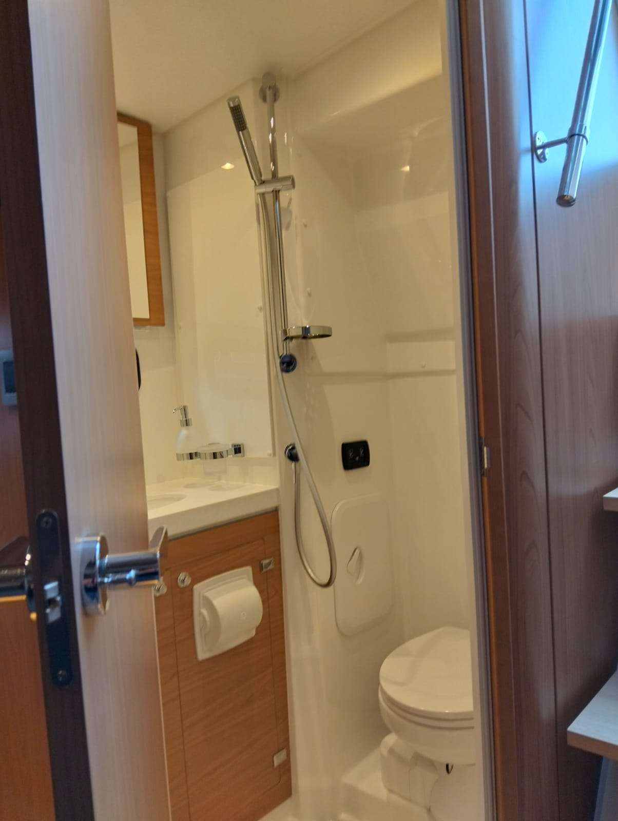 Crewed Catamaran ITALY photo 7