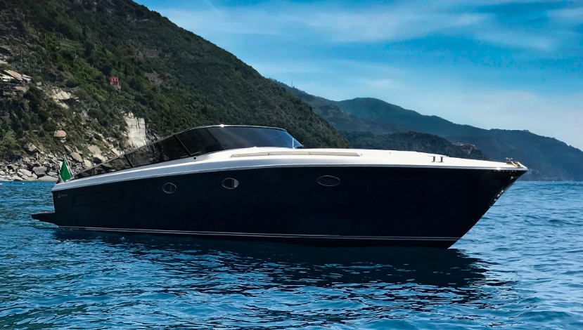 Crewed Motor Yacht Itama 40