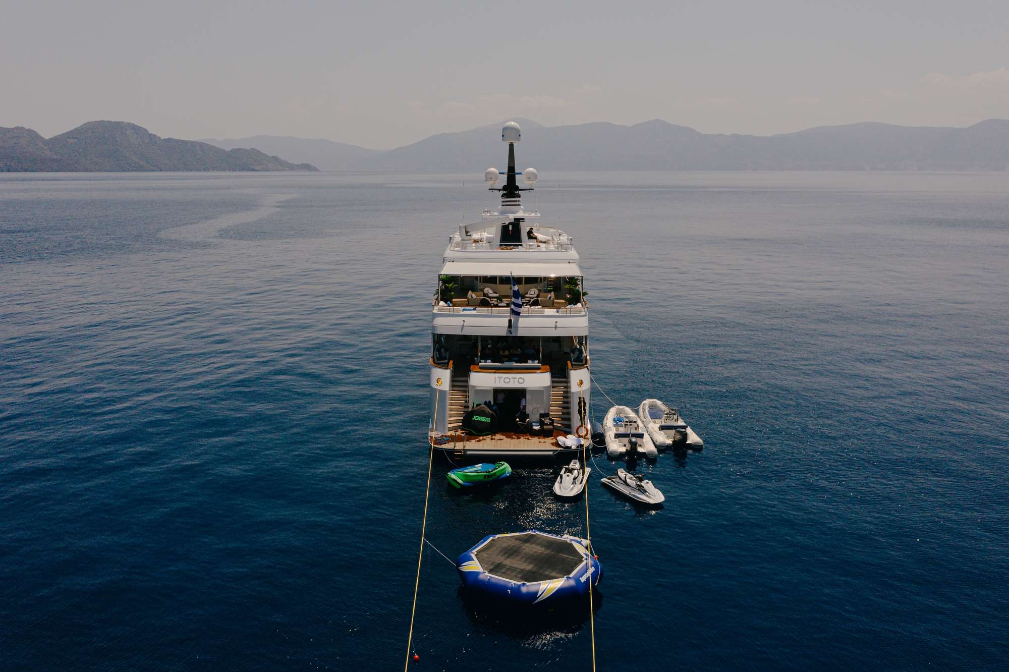 Luxury Crewed Motor Yacht ITOTO photo 4