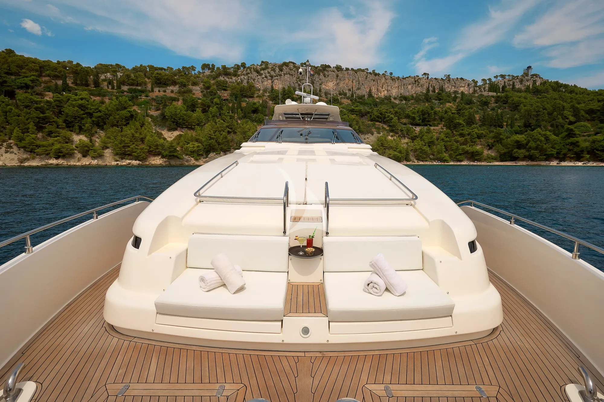 Luxury Crewed Motor Yacht IVA photo 7