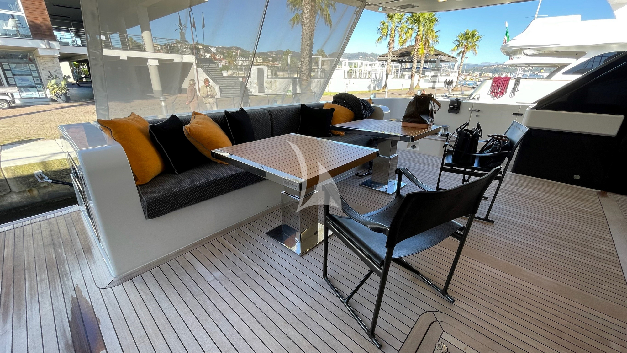 Luxury Crewed Motor Yacht JACKI photo 4