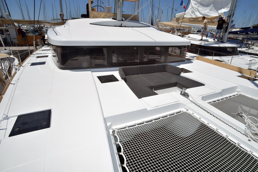 Bareboat Catamaran JADRO photo 5