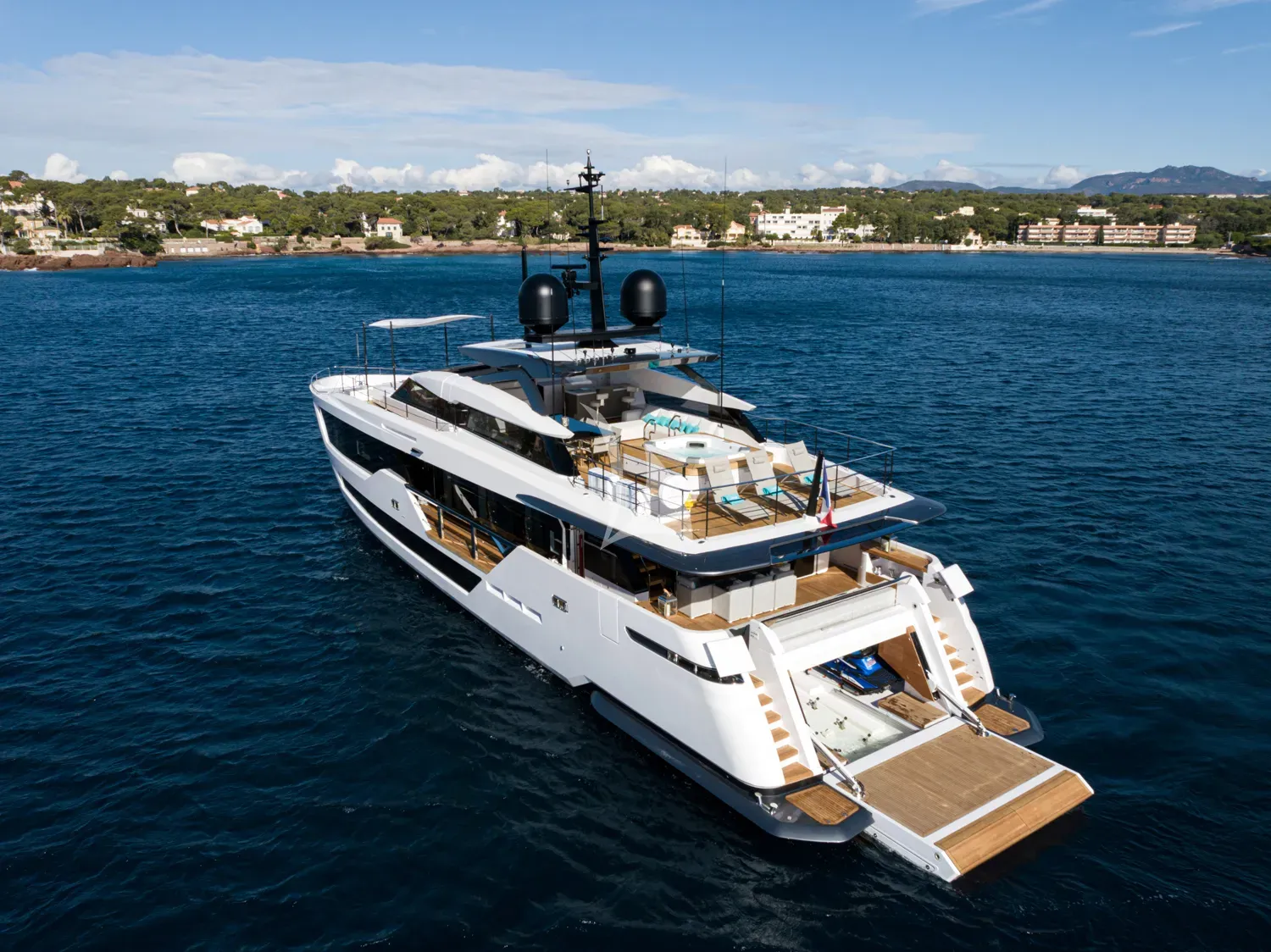 Luxury Crewed Motor Yacht JAG`B photo 5