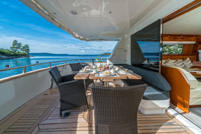 Luxury Crewed Motor Yacht JANTAR photo 4