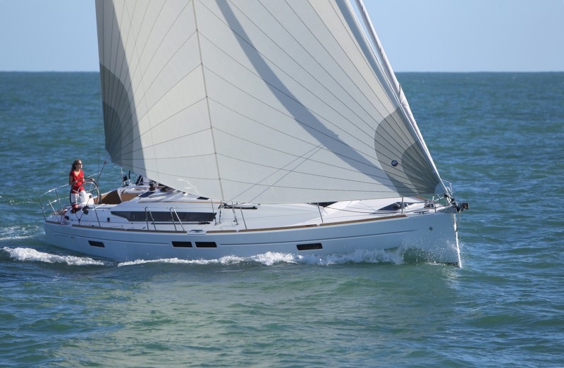 Bareboat Sailing Yacht Sun Odyssey 469