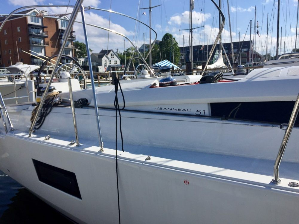 Bareboat Sailing Yacht RECOVERY ROOM photo 3