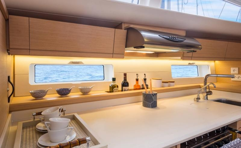 Bareboat Sailing Yacht TRUE NORTH photo 5