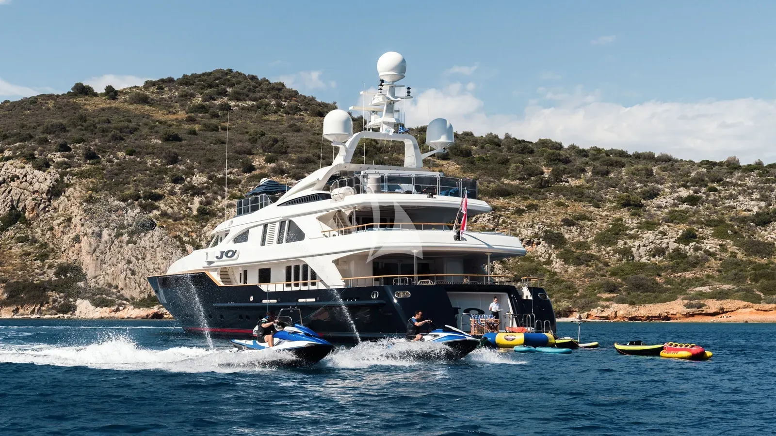 Luxury Crewed Motor Yacht JO I photo 6