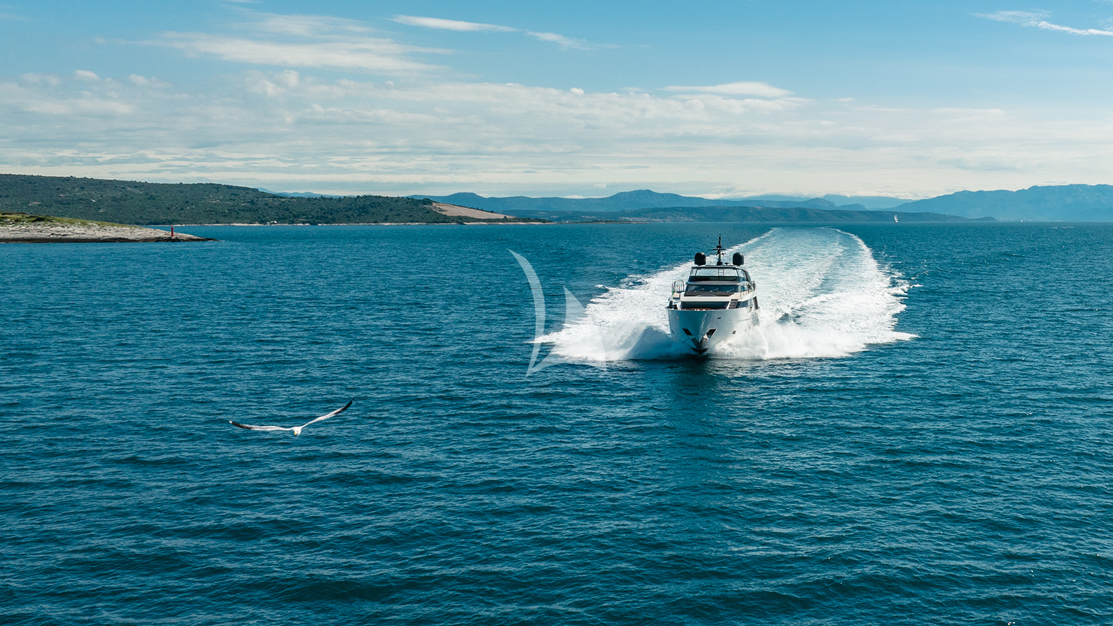 Luxury Crewed Motor Yacht JOURNEY photo 7