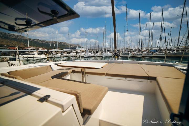 Bareboat JOYOUS photo 6