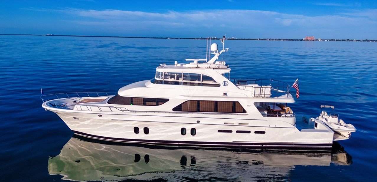 Crewed Motor Yacht JUS CHILL`N