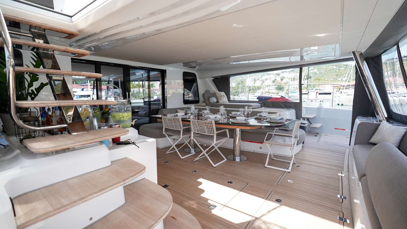 Luxury Crewed Catamaran JUSTIFIED HORIZONS photo 8